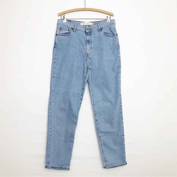 Levi’s 512 classic slim tapered, high rise, light wash jeans. - Picture 8 of 12